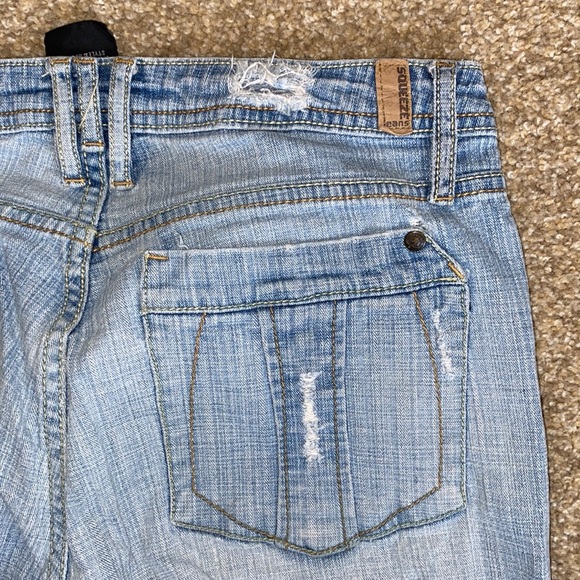 Squeeze Jeans - Picture 5 of 15